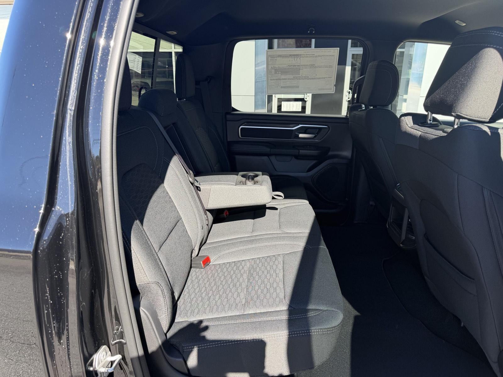 2027 RAM 1500 RAM 1500 BIG HORN CREW CAB 4X4 5'7' BOX