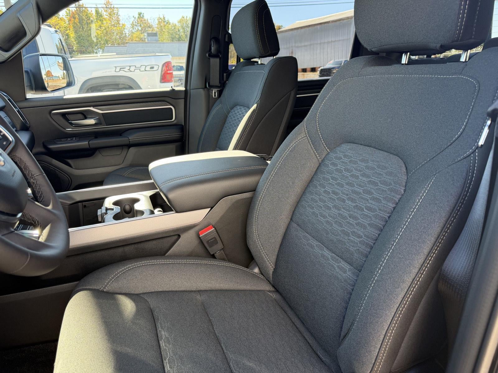 2027 RAM 1500 RAM 1500 BIG HORN CREW CAB 4X4 5'7' BOX