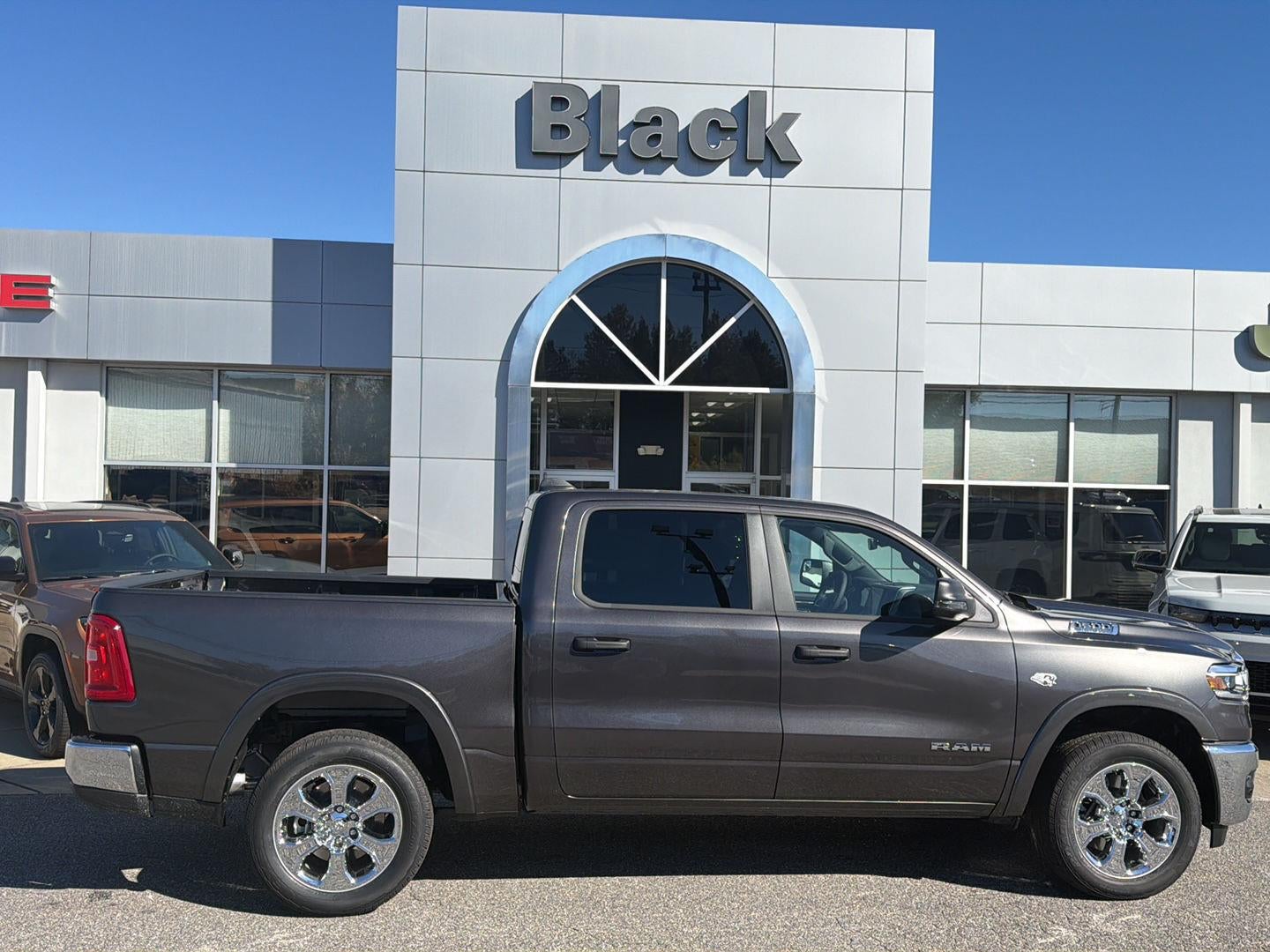 2027 RAM 1500 RAM 1500 BIG HORN CREW CAB 4X4 5'7' BOX