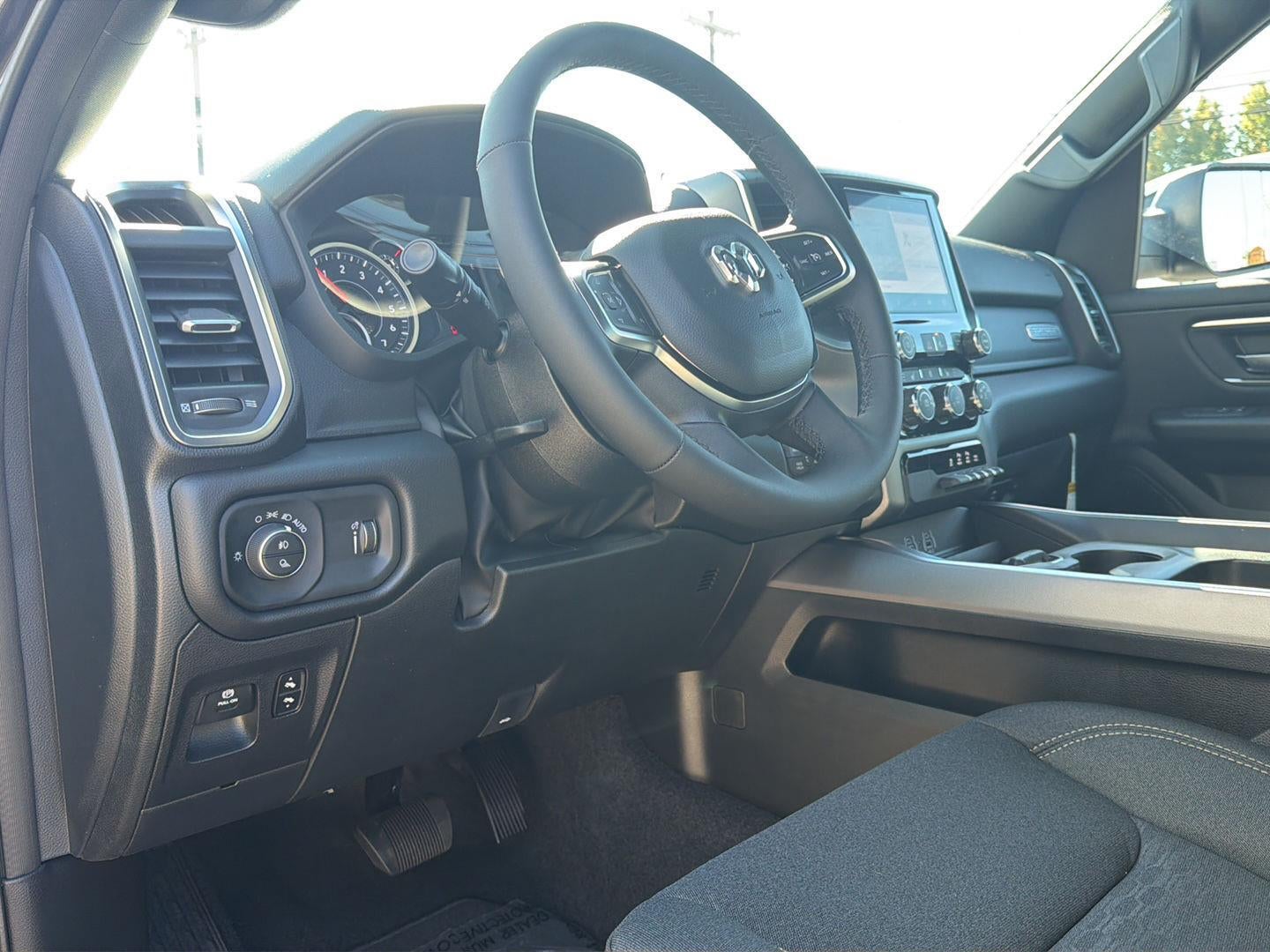2027 RAM 1500 RAM 1500 BIG HORN CREW CAB 4X4 5'7' BOX