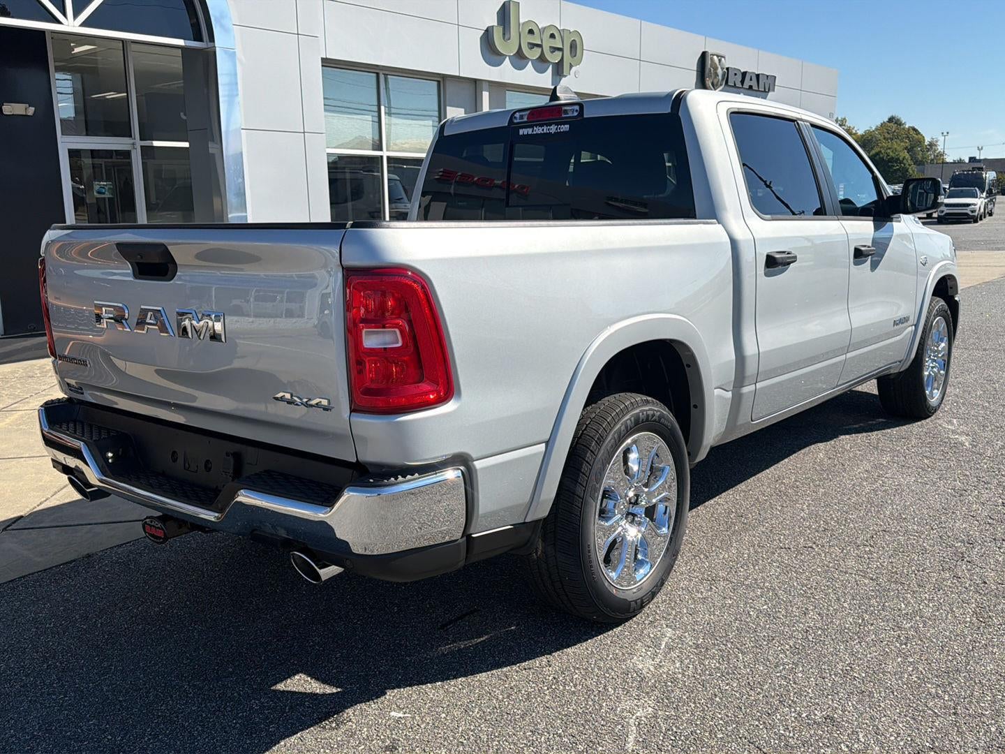 2027 RAM 1500 RAM 1500 BIG HORN CREW CAB 4X4 5'7' BOX