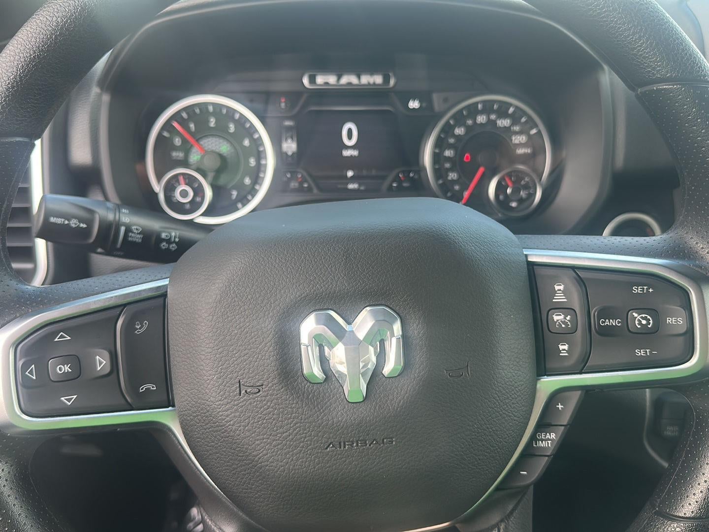 2026 RAM 1500 RAM 1500 EXPRESS CREW CAB 4X4 5'7' BOX