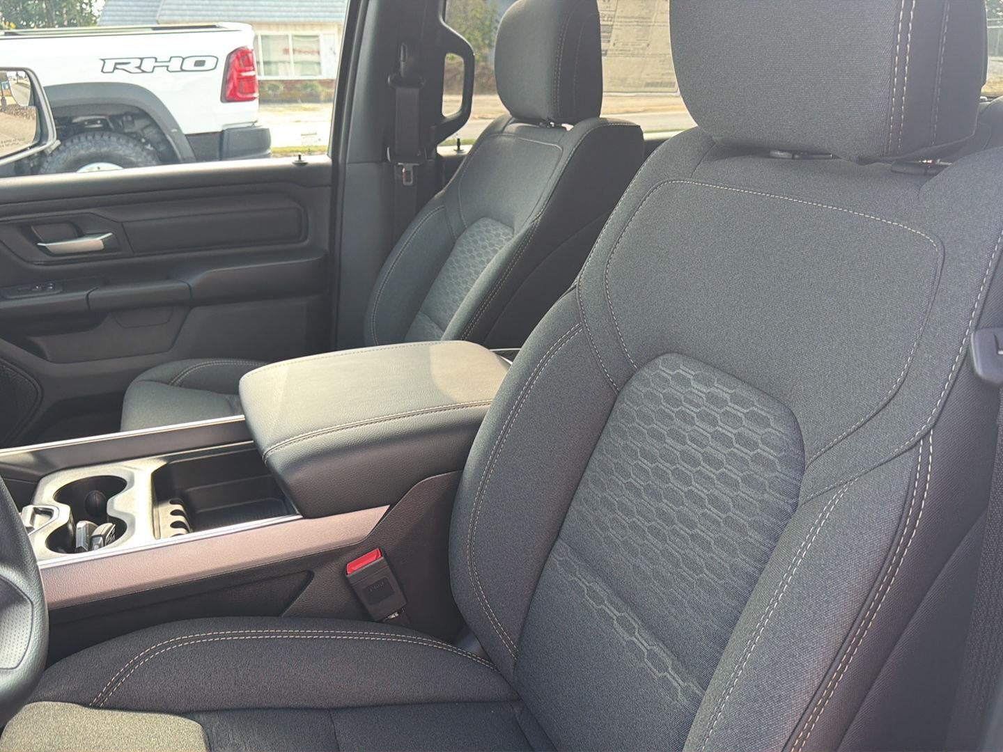 2027 RAM 1500 RAM 1500 EXPRESS CREW CAB 4X4 5'7' BOX