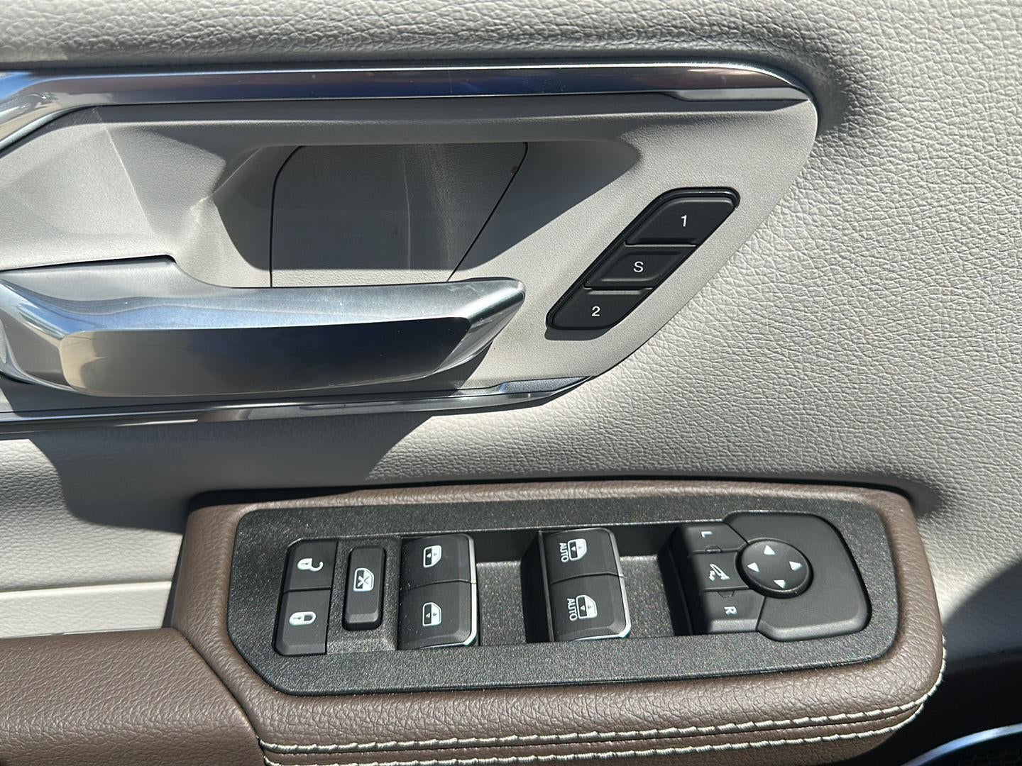 2025 RAM 1500 RAM 1500 LARAMIE CREW CAB 4X4 5'7' BOX