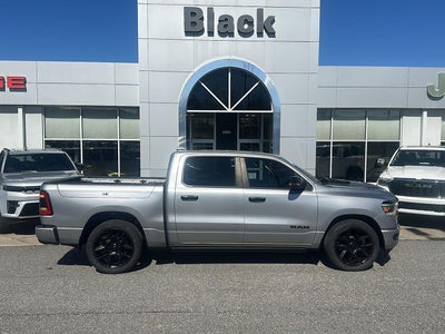 2023 RAM 1500 Laramie Crew Cab 4x4 5'7' Box
