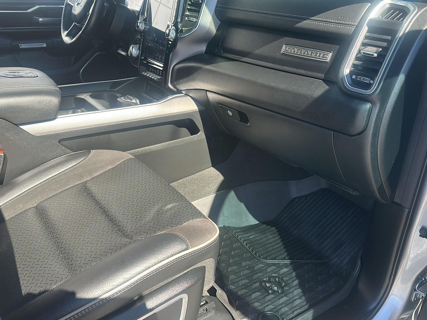 2023 RAM 1500 Laramie Crew Cab 4x4 5'7' Box