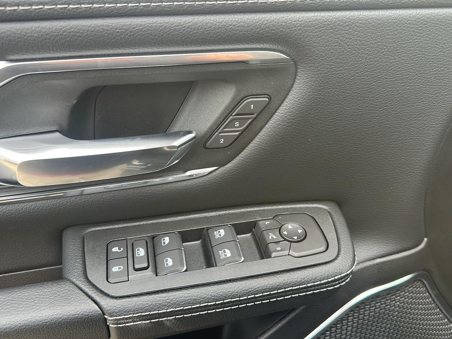 2026 RAM 1500 RAM 1500 LARAMIE CREW CAB 4X4 5'7' BOX