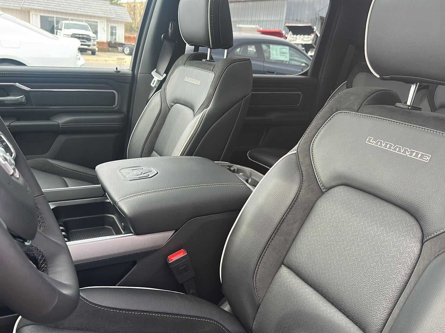 2026 RAM 1500 RAM 1500 LARAMIE CREW CAB 4X4 5'7' BOX