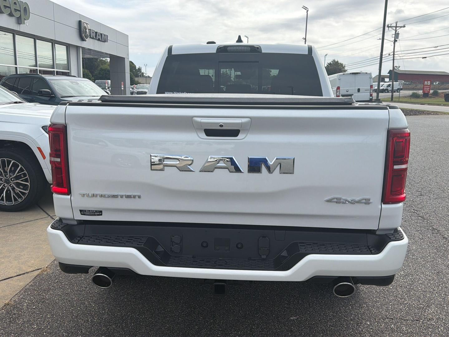 2027 RAM 1500 RAM 1500 TUNGSTEN CREW CAB 4X4 5'7' BOX