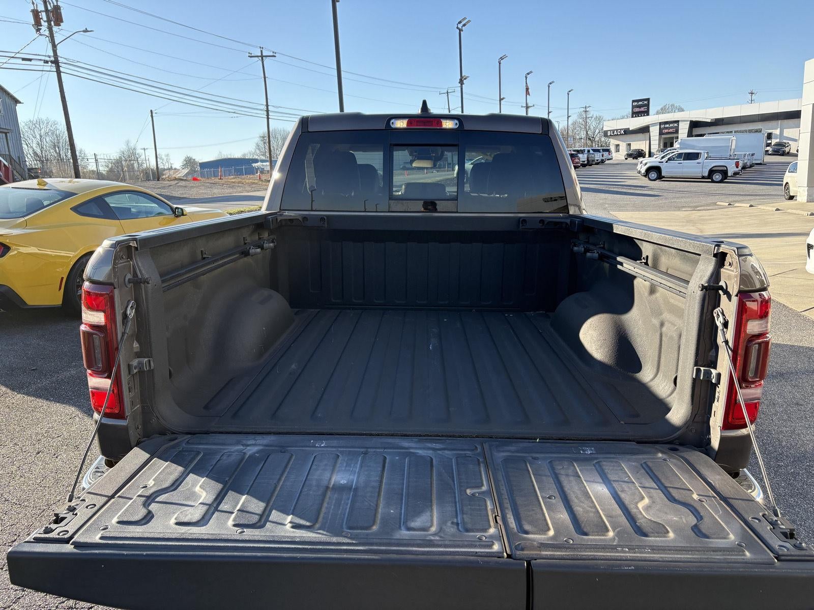 2020 RAM 1500 Laramie Longhorn Crew Cab 4x4 5'7' Box
