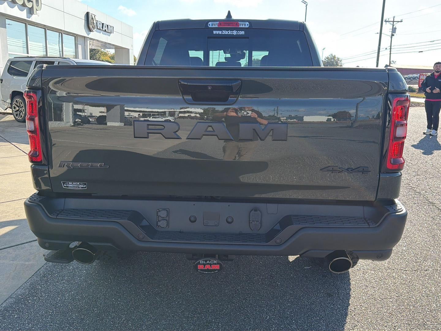 2027 RAM 1500 RAM 1500 REBEL CREW CAB 4X4 5'7' BOX