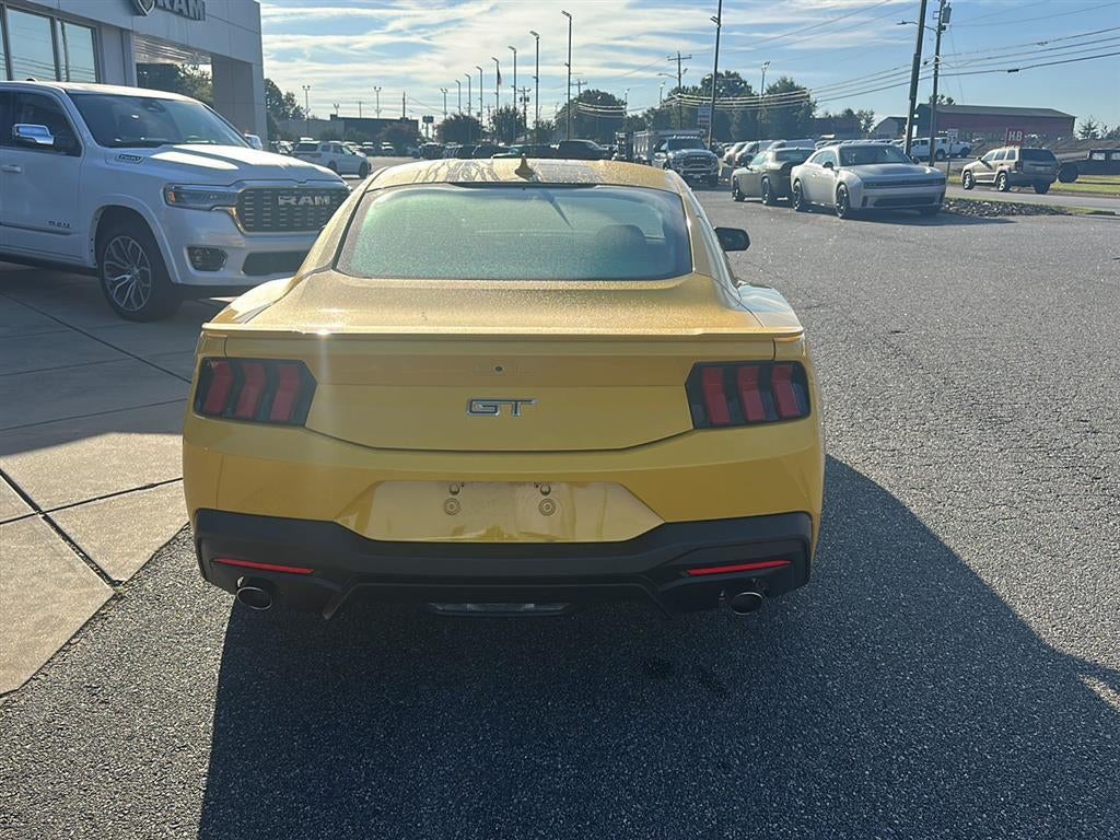 2024 Ford Mustang GT Fastback
