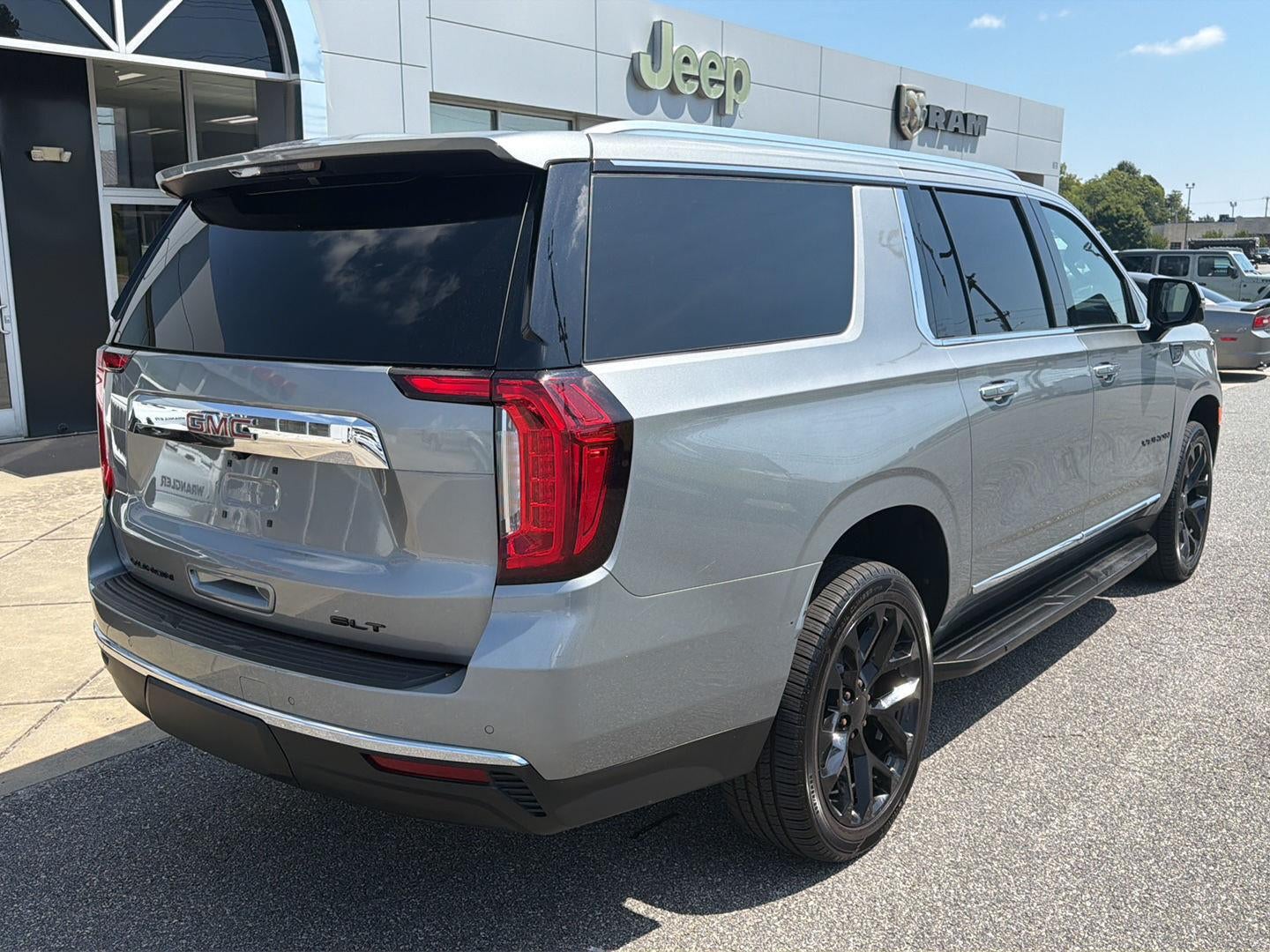 2023 GMC Yukon Xl 4WD SLT