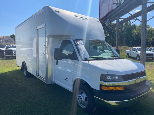 2021 Chevrolet Express Commercial Cutaway Base in Statesville, NC - Black Automotive Group