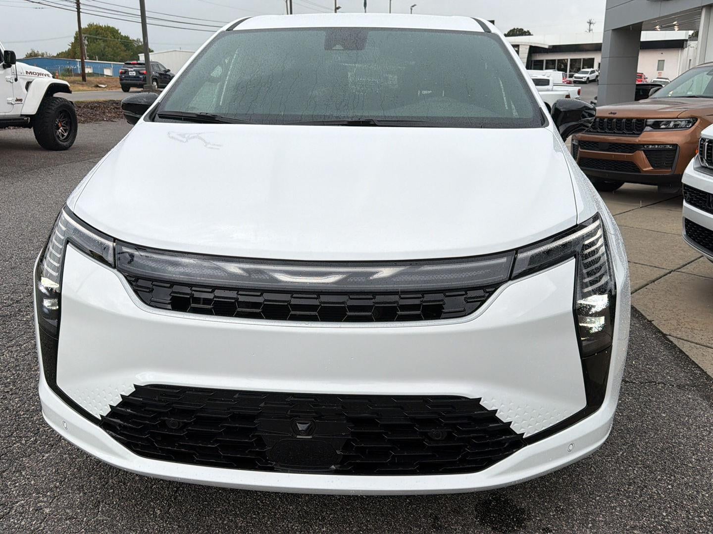 2027 Chrysler Pacifica Select