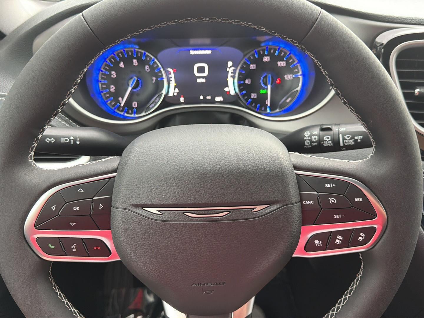 2027 Chrysler Pacifica Select