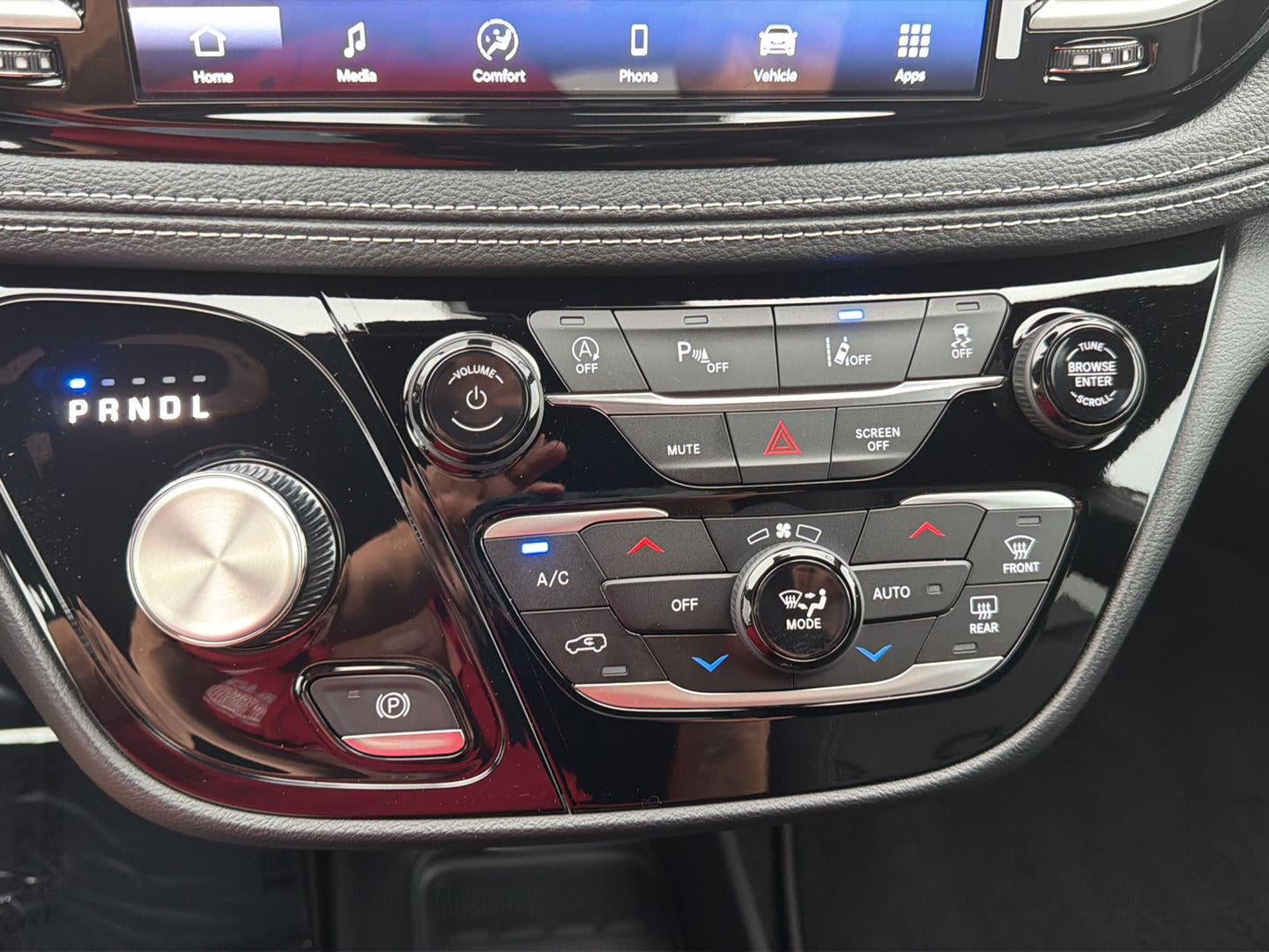 2027 Chrysler Pacifica Select