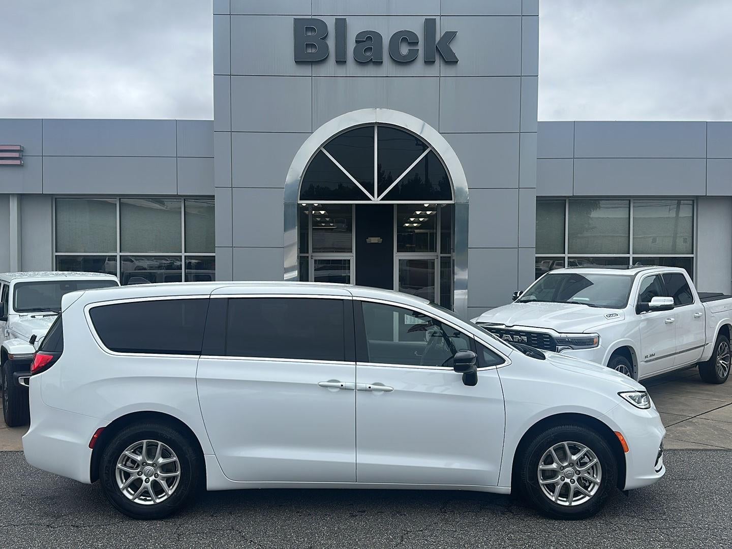 2026 Chrysler Pacifica PACIFICA SELECT