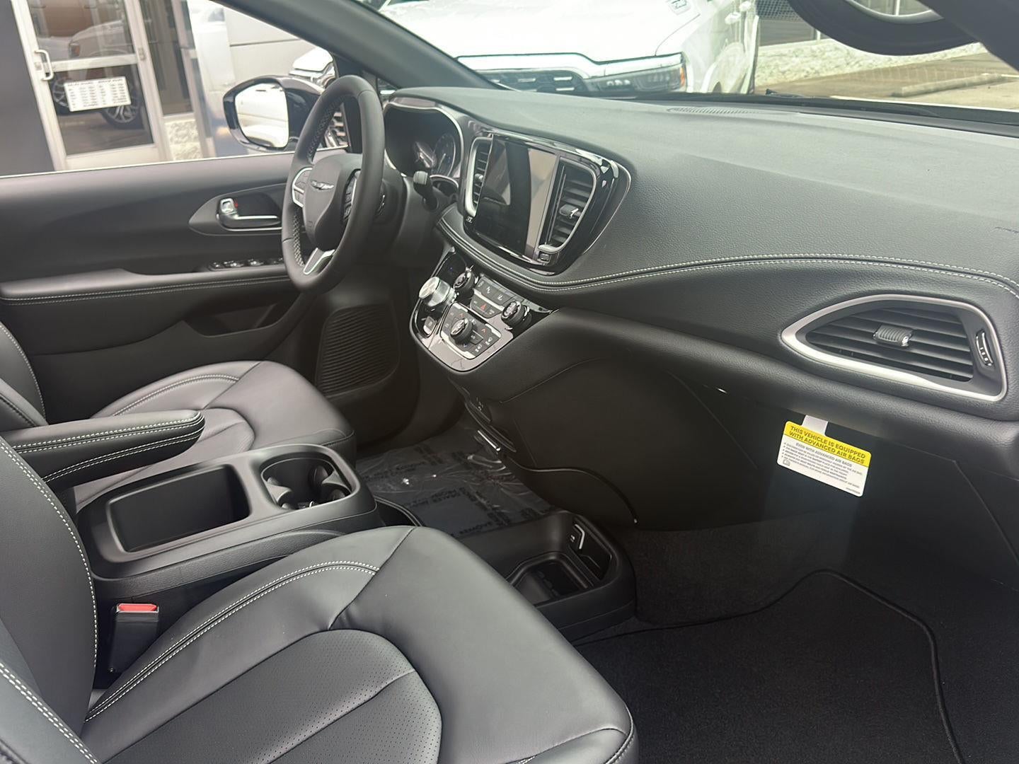 2026 Chrysler Pacifica PACIFICA SELECT