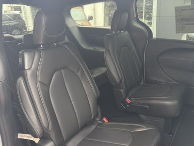 2027 Chrysler Pacifica PACIFICA SELECT