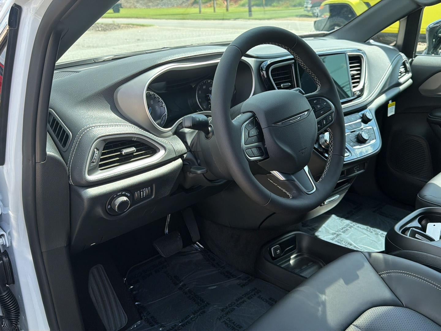 2027 Chrysler Pacifica PACIFICA SELECT