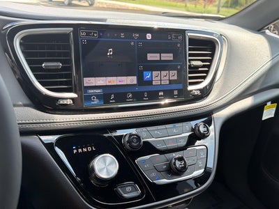 2027 Chrysler Pacifica PACIFICA SELECT