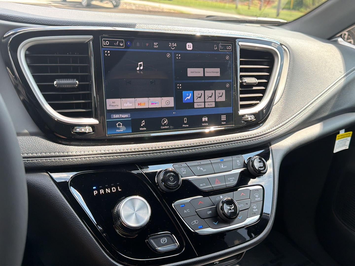2027 Chrysler Pacifica PACIFICA SELECT