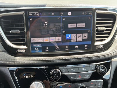 2027 Chrysler Pacifica PACIFICA SELECT