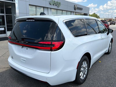 2027 Chrysler Pacifica PACIFICA SELECT