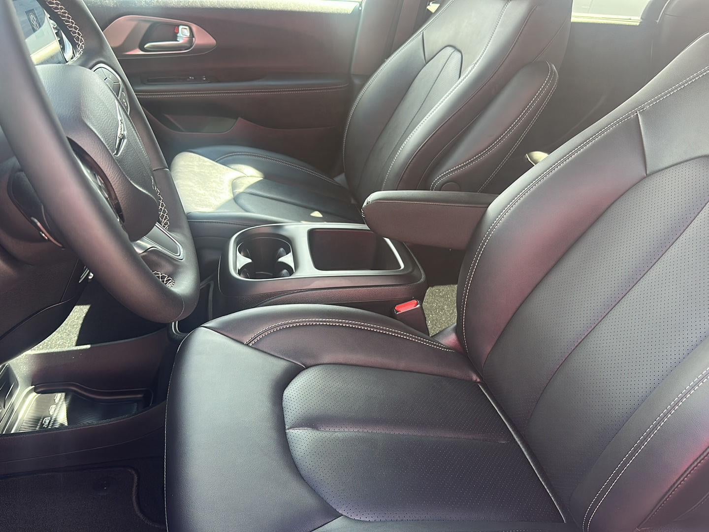 2026 Chrysler Voyager VOYAGER LX