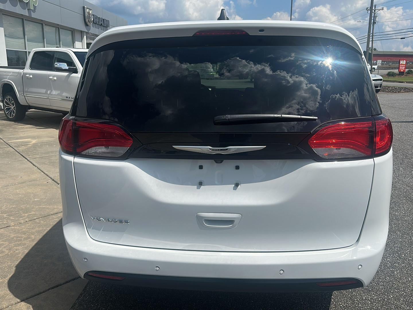 2026 Chrysler Voyager VOYAGER LX