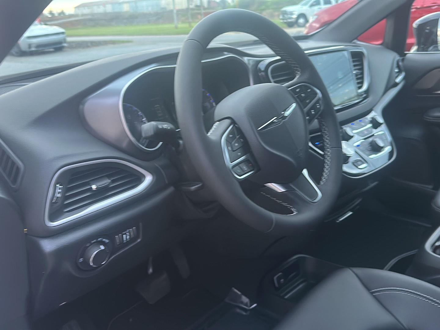 2026 Chrysler Voyager VOYAGER LX