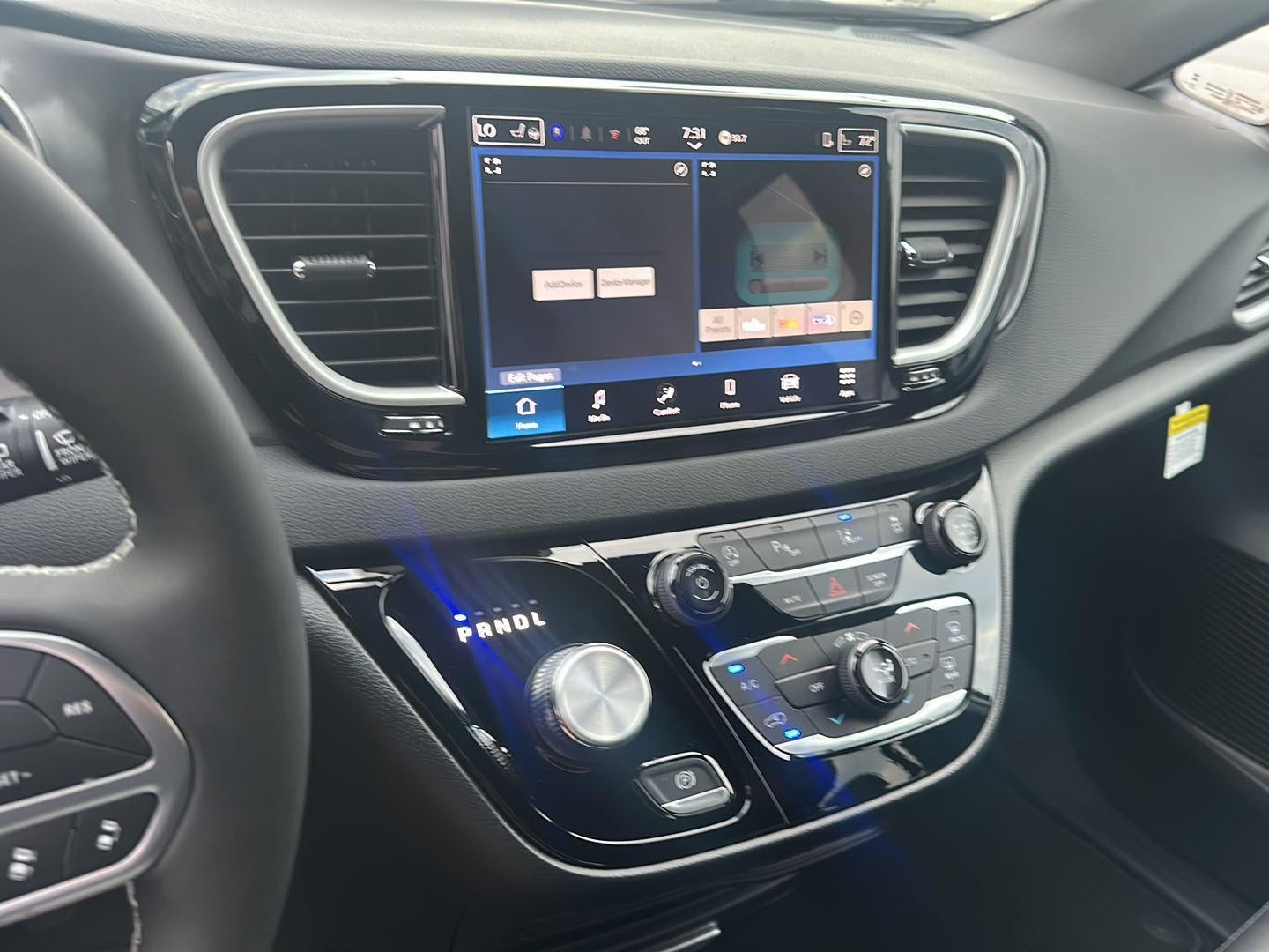 2026 Chrysler Voyager VOYAGER LX