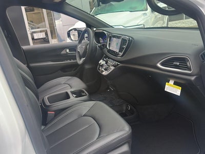 2026 Chrysler Voyager VOYAGER LX