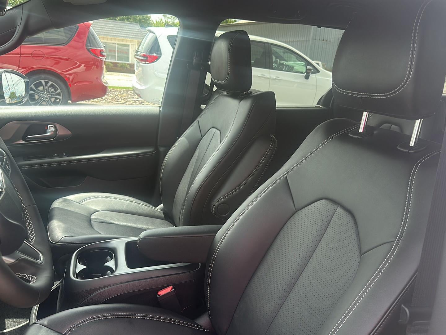 2026 Chrysler Voyager VOYAGER LX