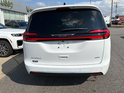 2027 Chrysler Pacifica PACIFICA SELECT AWD
