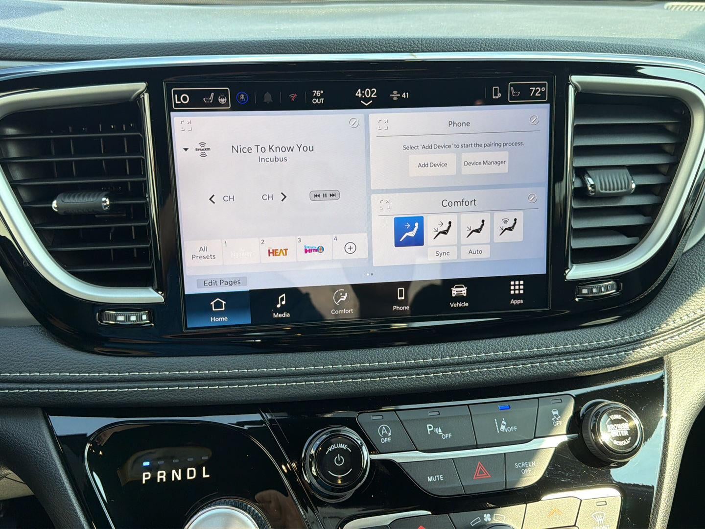 2027 Chrysler Pacifica PACIFICA SELECT AWD