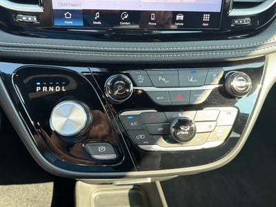 2027 Chrysler Pacifica PACIFICA SELECT AWD