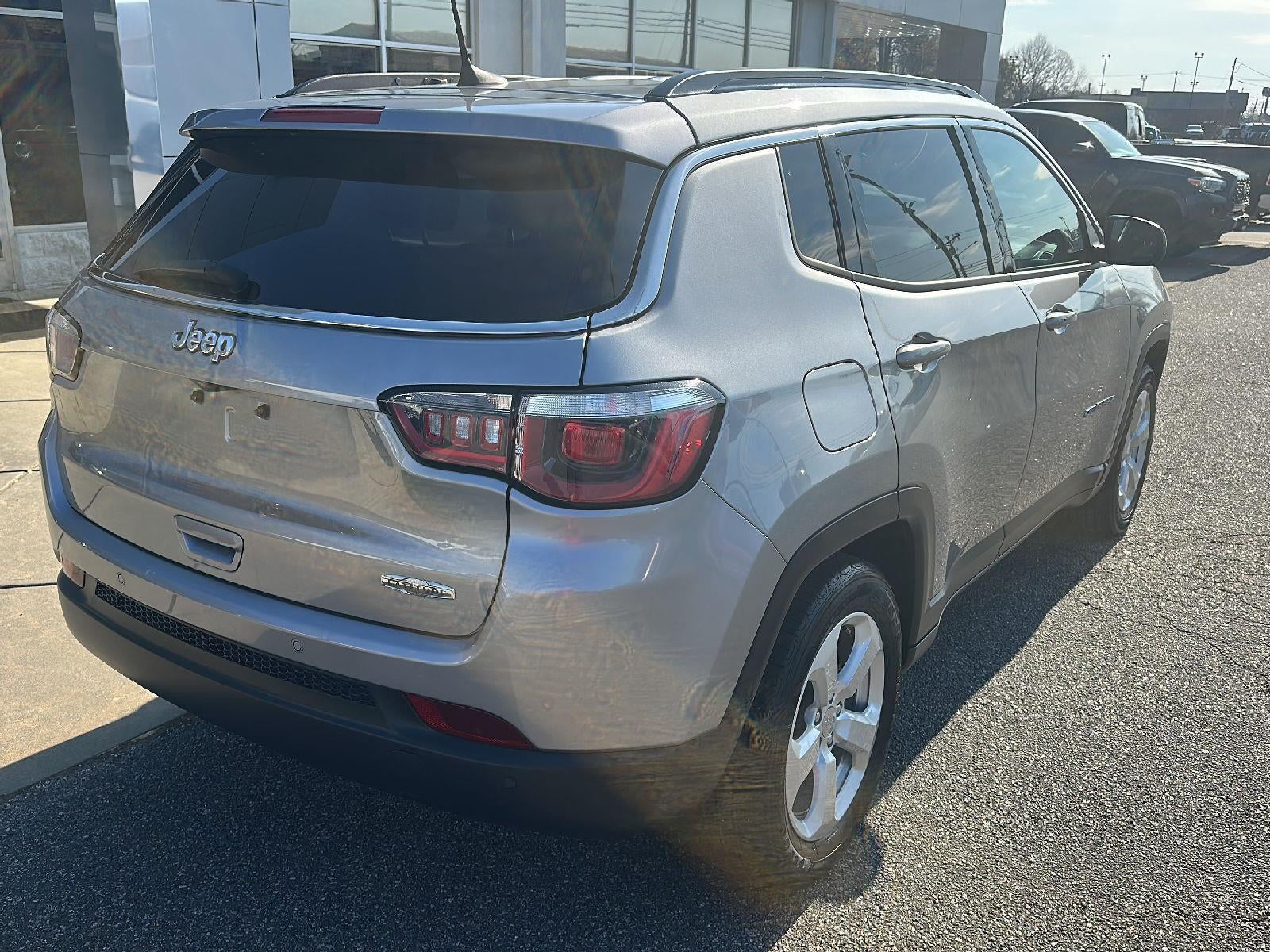 2019 Jeep Compass Latitude FWD