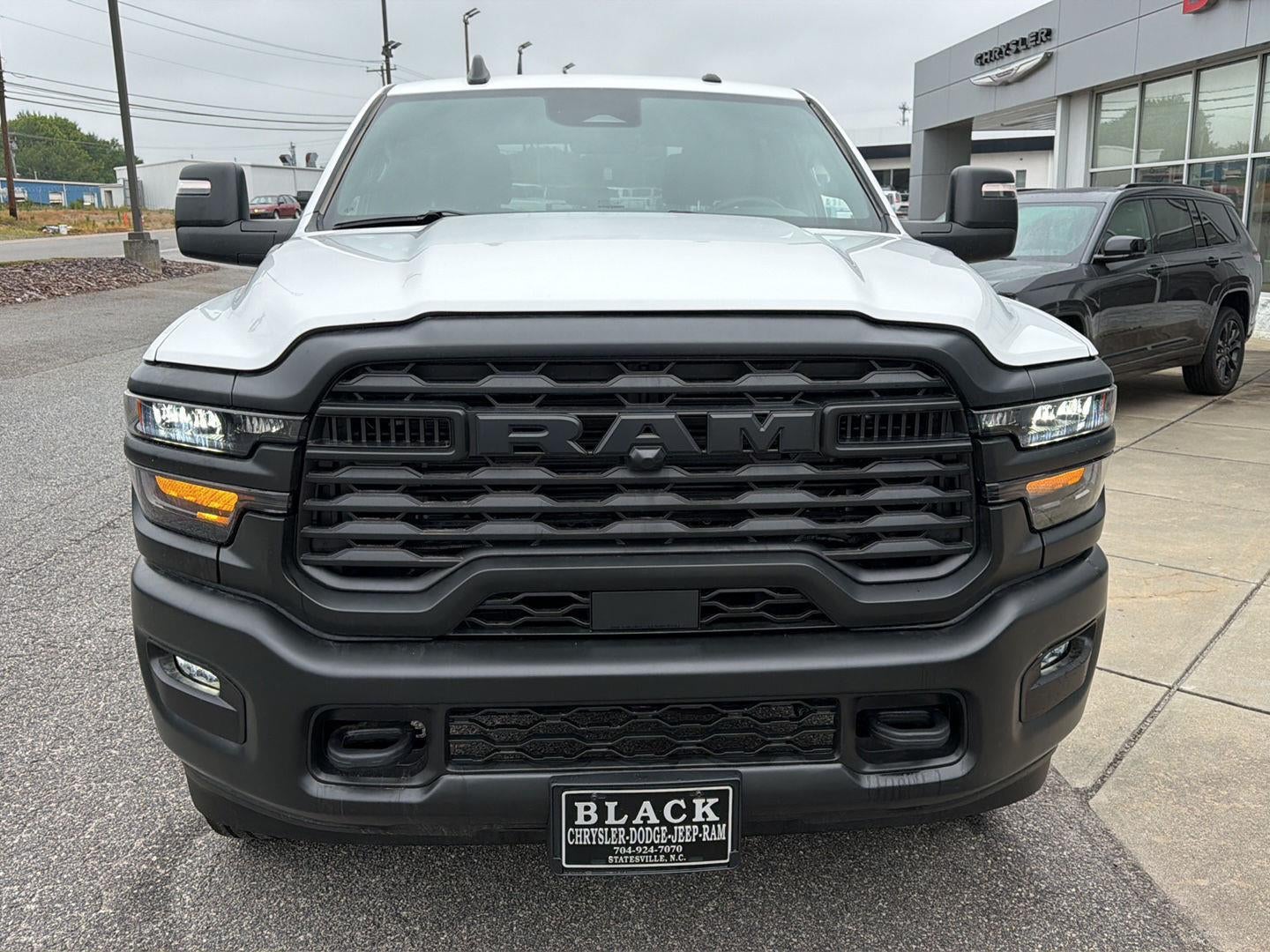 2026 RAM 3500 RAM 3500 TRADESMAN CREW CAB 4X4 8' BOX