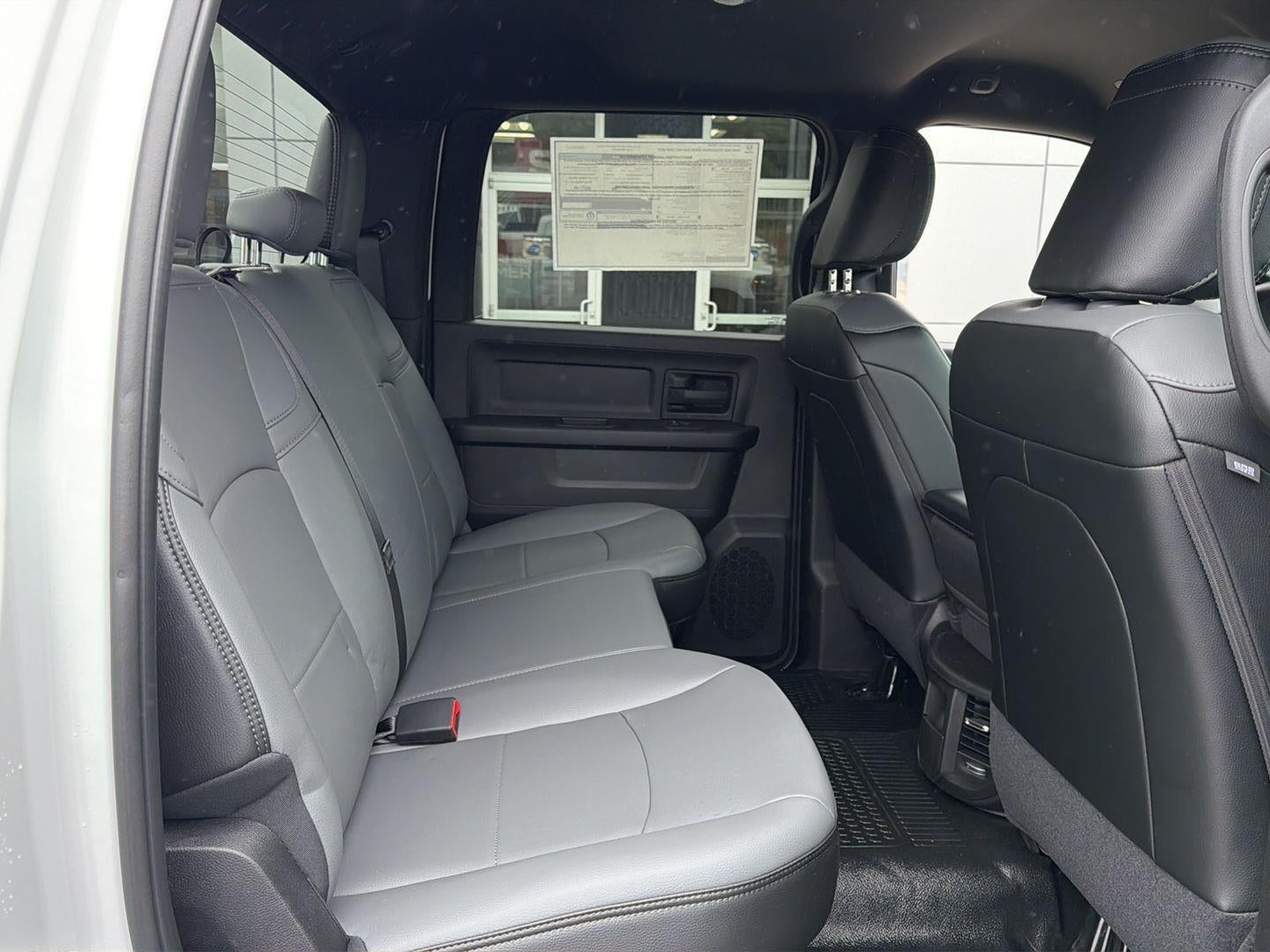 2026 RAM 3500 RAM 3500 TRADESMAN CREW CAB 4X4 8' BOX