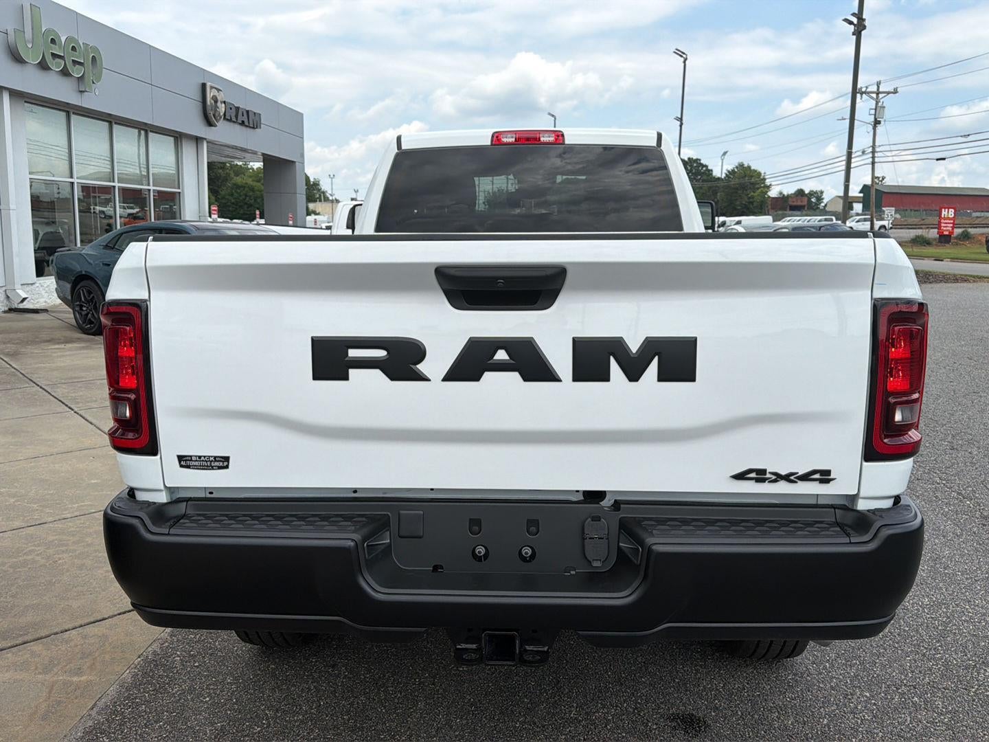 2026 RAM 3500 RAM 3500 TRADESMAN CREW CAB 4X4 8' BOX