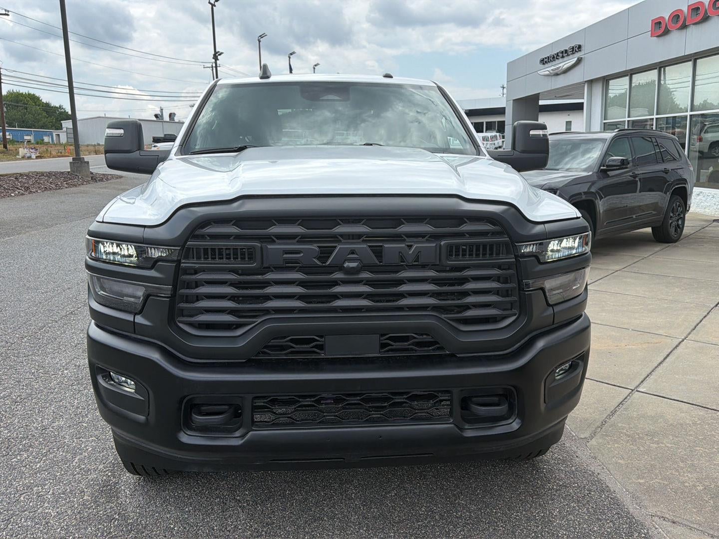 2026 RAM 3500 RAM 3500 TRADESMAN CREW CAB 4X4 8' BOX