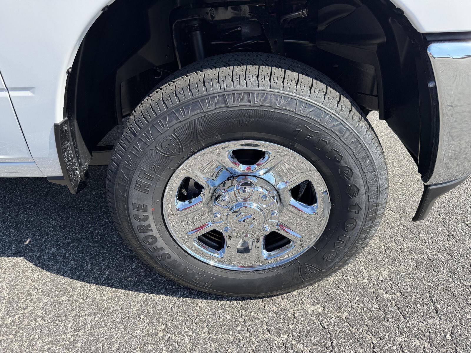 2027 RAM 3500 RAM 3500 TRADESMAN CREW CAB 4X4 8' BOX