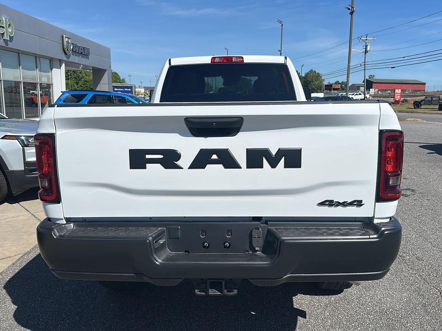 2026 RAM 3500 RAM 3500 TRADESMAN CREW CAB 4X4 8' BOX