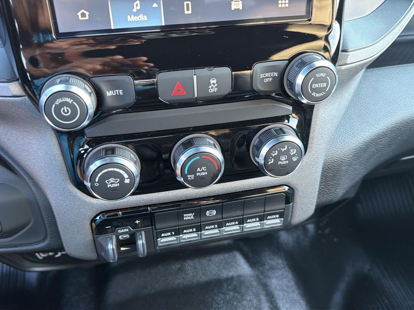 2027 RAM 2500 Tradesman