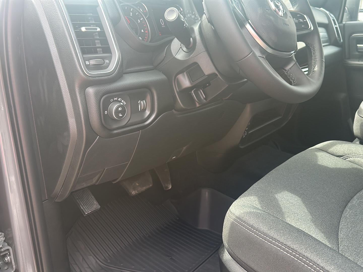 2025 RAM 2500 RAM 2500 BIG HORN CREW CAB 4X4 6'4' BOX