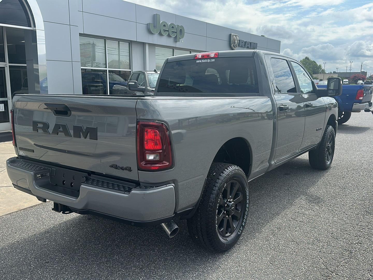 2025 RAM 2500 RAM 2500 BIG HORN CREW CAB 4X4 6'4' BOX