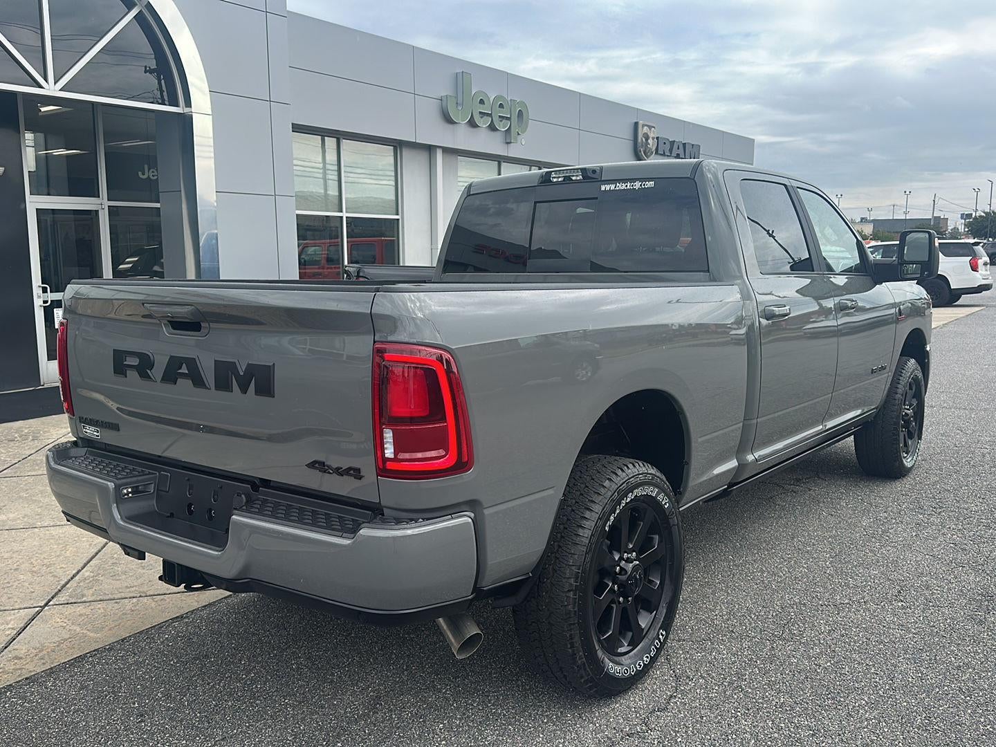 2026 RAM 2500 RAM 2500 LARAMIE CREW CAB 4X4 6'4' BOX