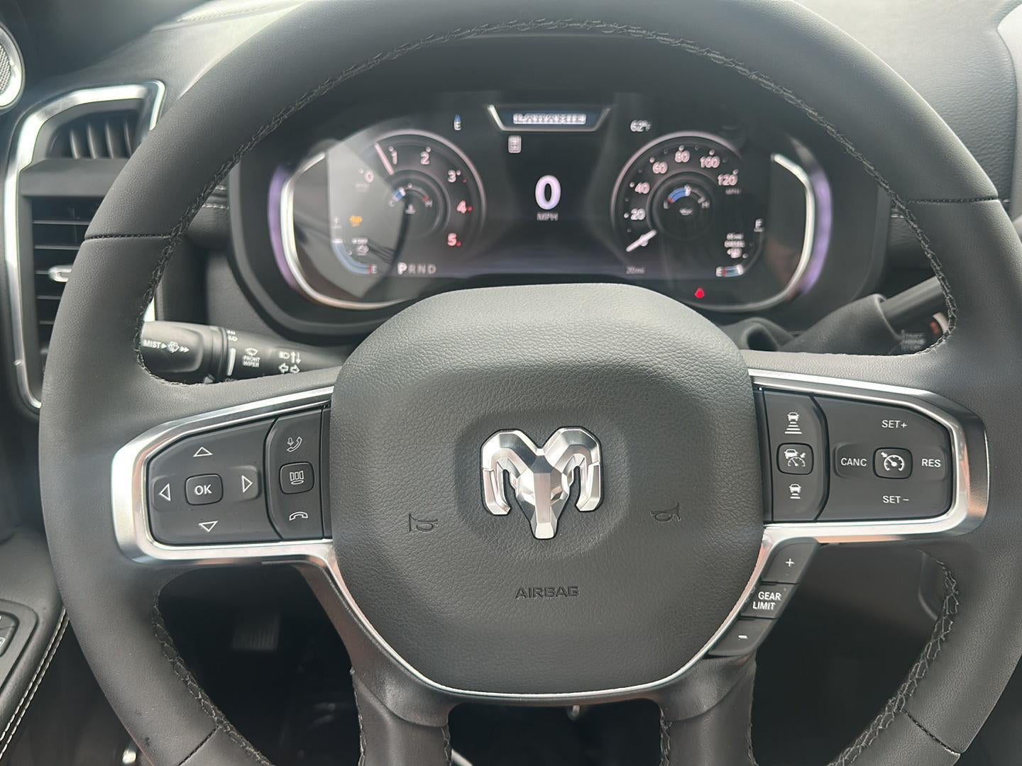 2026 RAM 2500 RAM 2500 LARAMIE CREW CAB 4X4 6'4' BOX